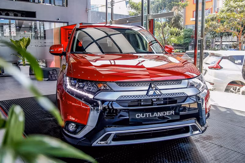 khám phá mitsubishi outlander 2020 giá từ hơn 800 triệu đồng hình 1 Khám phá Mitsubishi Outlander 2020 giá từ hơn 800 triệu đồng