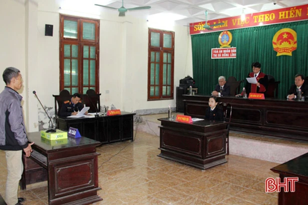 Ra Vinh mua ma túy về “phê”, người đàn ông 61 tuổi lĩnh 45 tháng tù giam