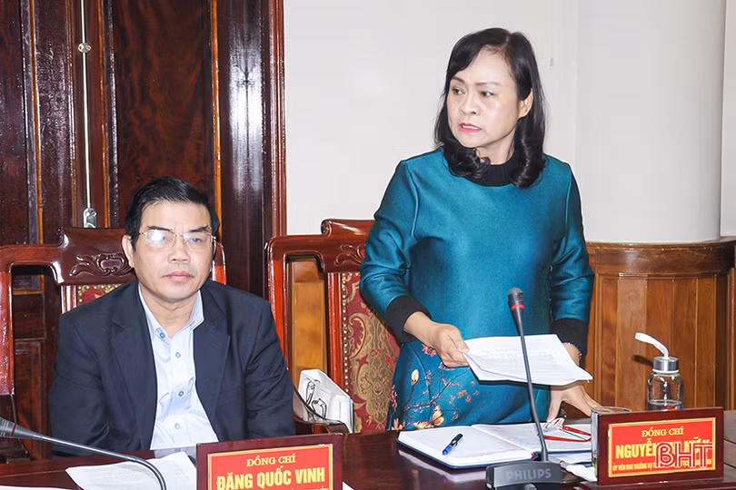 Vận dụng sáng tạo quan điểm của trung ương trong xây dựng Báo cáo chính trị Đại hội Đảng bộ Hà Tĩnh