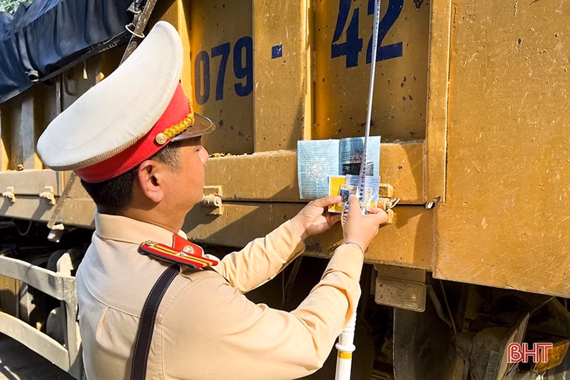 Đức Thọ quyết liệt xử lý xe quá khổ, quá tải