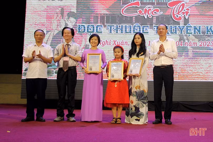 66 thí sinh thi đọc thuộc Truyện Kiều ở Nghi Xuân