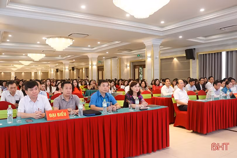 Hà Tĩnh vinh danh 111 giáo viên chủ nhiệm giỏi tiểu học cấp tỉnh 