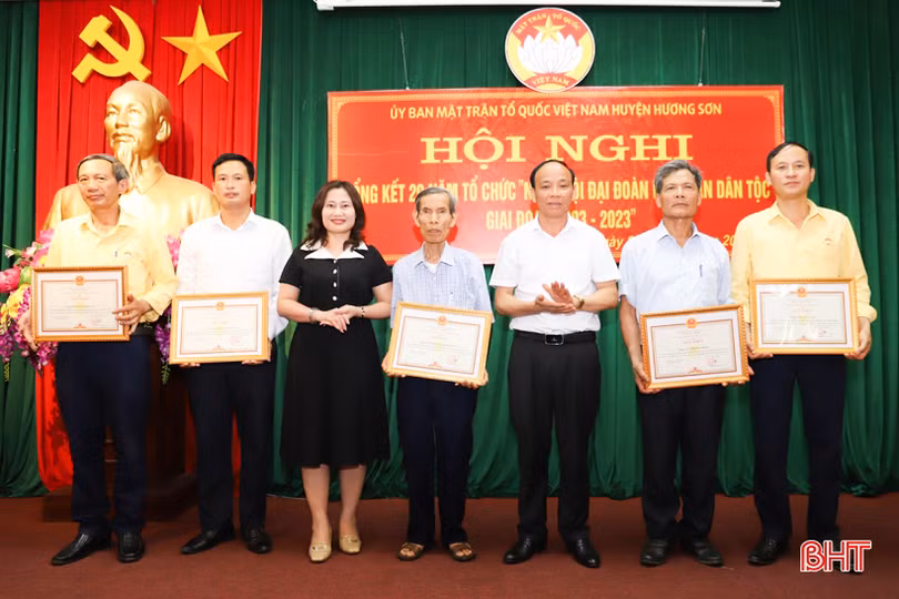 Hương Sơn tiếp tục nâng cao chất lượng Ngày hội Đại đoàn kết toàn dân tộc
