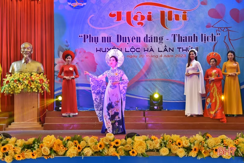 Ấn tượng hội thi “Phụ nữ duyên dáng, thanh lịch” huyện Lộc Hà 