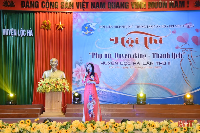 Ấn tượng hội thi “Phụ nữ duyên dáng, thanh lịch” huyện Lộc Hà 
