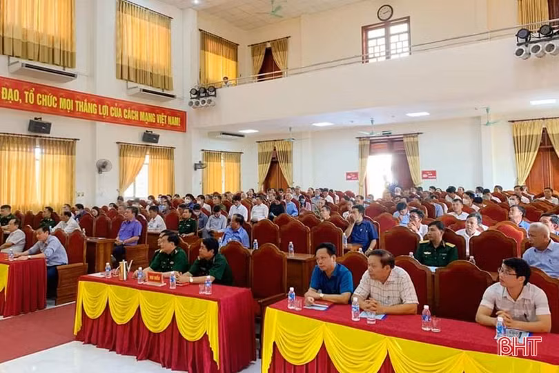 Hà Tĩnh tăng cường đưa Luật Biên phòng tới ngư dân, giáo viên, học sinh