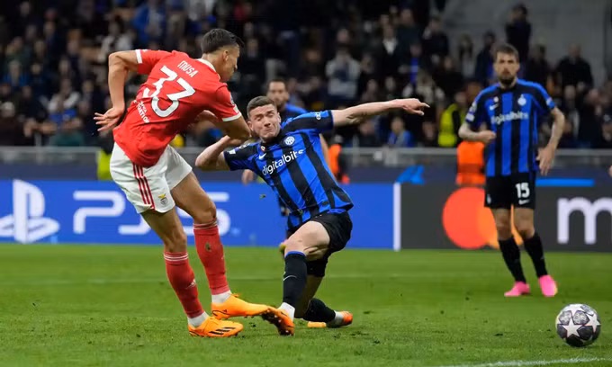 Haaland đưa Man City vào bán kết, Inter tạo derby Milano