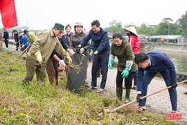 Ra quân vệ sinh môi trường vì đô thị Thành Sen xanh - sạch - đẹp