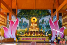 Lan tỏa những giá trị tốt đẹp trong mùa Phật đản