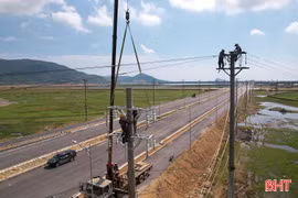Chính thức đưa vào vận hành đường dây 22kV tại Khu Công nghiệp Vũng Áng 