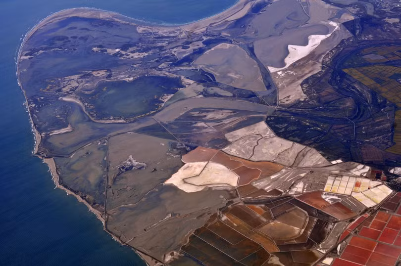 ngat ngay loat anh tuyet dep chup tu buong lai may bay