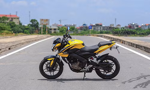 kawasaki bajaj pulsar 200ns xe con tay la o viet nam