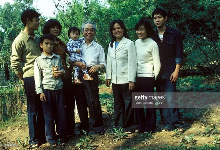 bo anh cam dong ve dai tuong vo nguyen giap nam 1983