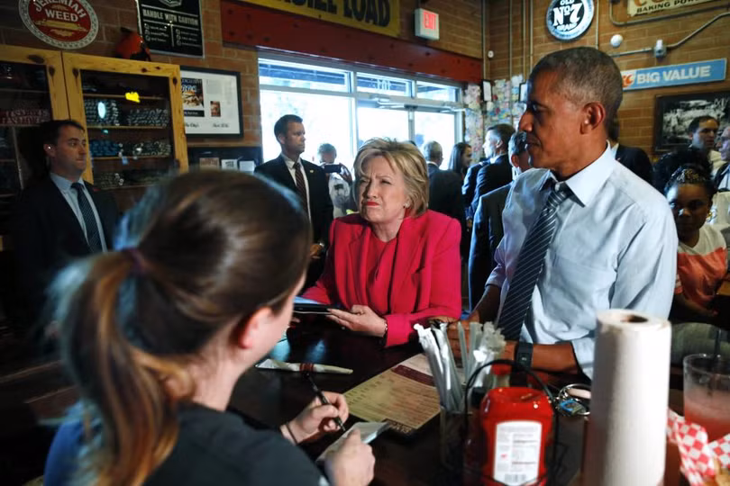 nhung khoanh khac tong thong obama van dong tranh cu cung ba hillary clinton