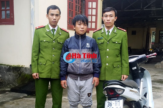 Khởi tố "con nghiện" vào nhà thờ trộm xe máy trong đêm Noel ảnh 1