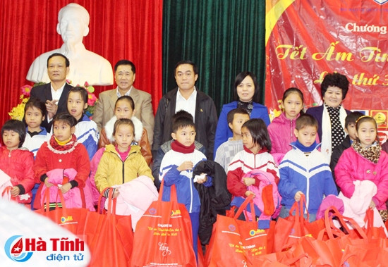 “Tết ấm tình thương” ảnh 1