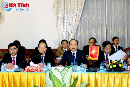 Đoàn đại biểu tỉnh Hà Tĩnh do Phó Chủ tịch UBND tỉnh Nguyễn Hồng Lĩnh dẫn đầu tham dự và phát biểu hội nghị