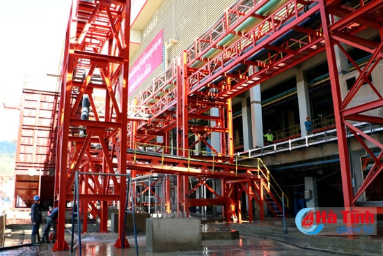 Bí thư Tỉnh ủy tham quan Nhà máy vàng lớn nhất Đông Nam Á ảnh 5