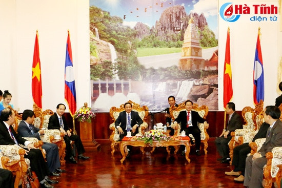 Ký kết bản ghi nhớ hợp tác cấp cao Hà Tĩnh - Bôlykhămxay ảnh 2