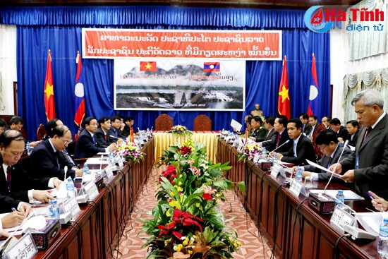 Ký kết bản ghi nhớ hợp tác cấp cao Hà Tĩnh - Bôlykhămxay ảnh 3