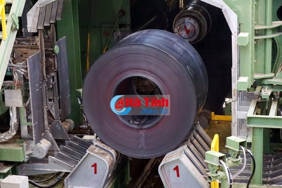 Sản phẩm thép cuộn cán nóng (sản phẩm quan trọng nhất của ngành thép) lần đầu tiên được sản xuất ở Việt Nam.