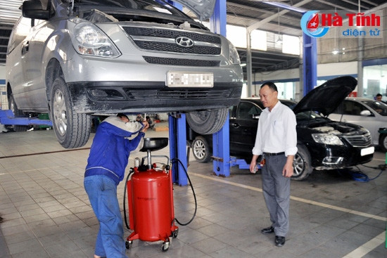 Sôi động thị trường ô tô dịp cuối năm ảnh 2 Sôi động thị trường ô tô dịp cuối năm ảnh 2