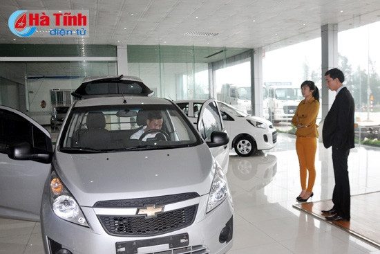 Sôi động thị trường ô tô dịp cuối năm ảnh 1 Sôi động thị trường ô tô dịp cuối năm ảnh 1