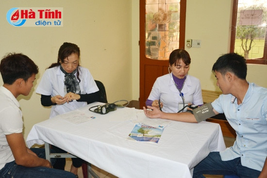 421 thanh niên Kỳ Anh tham gia khám tuyển công dân nhập ngũ ảnh 1