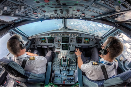 Hình ảnh đẹp “ngạt thở” nhìn từ khoang lái máy bay ảnh 6