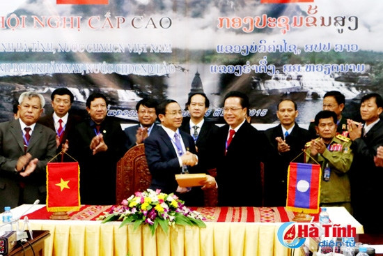 Lãnh đạo 2 tỉnh ký kết bản ghi nhớ hợp tác cấp cao