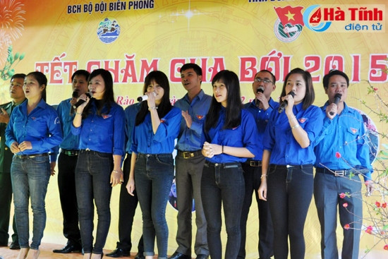 Đây là dịp sinh hoạt cộng đồng, nét văn hóa truyền thống đặc sắc của dân tộc Chứt. Năm nay vui hơn khi có các nam thanh, nữ tú dân tộc Rục (Quảng Bình) cùng tham gia