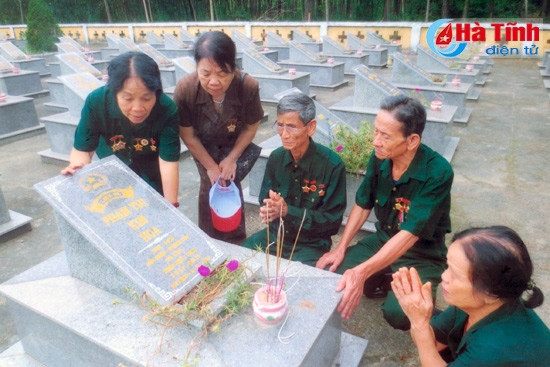 Cháy mãi ký ức Kà Roòng ảnh 1