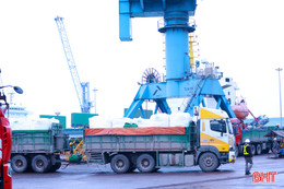 Giữ nhịp sản xuất ở khu kinh tế trọng điểm