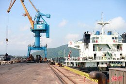 Bến số 3 "tăng sức mạnh" cho cảng Vũng Áng