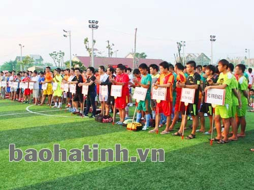 Các đội bóng về dự giải