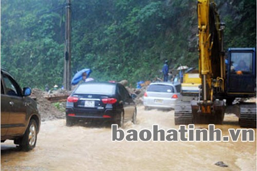 QL 8A thông xe trở lại...