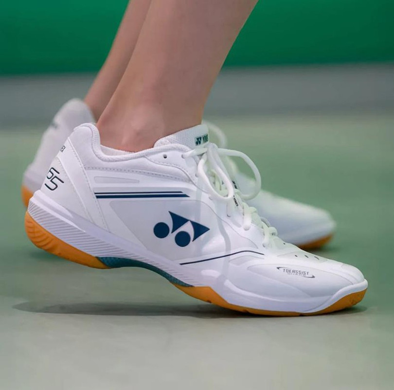 Giày cầu lông Yonex SHB-65Z4 phù hợp với nhiều đối tượng và giới tính. yonex-2.jpg