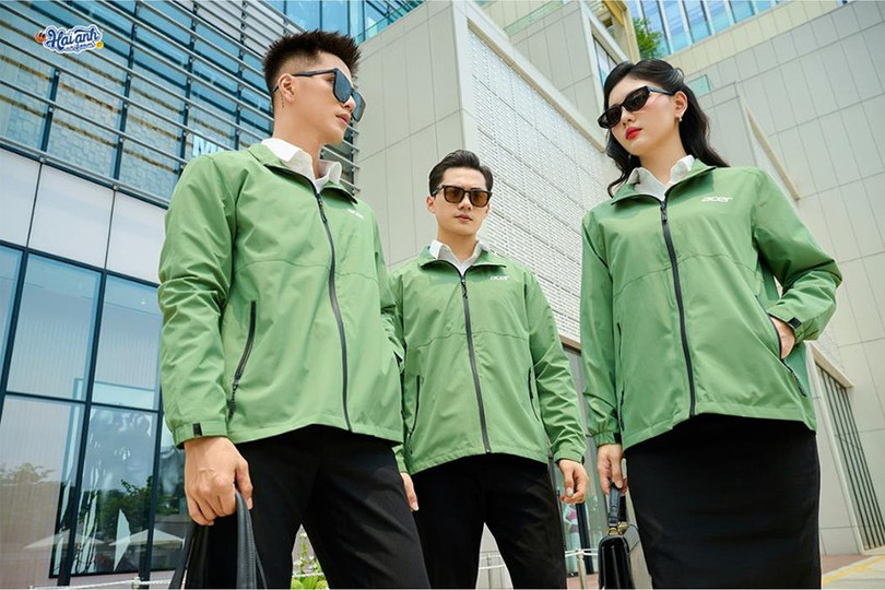 Ảnh hưởng của nhịp sống công sở mới lên phong cách đồng phục hiện đại uniform-2.jpg