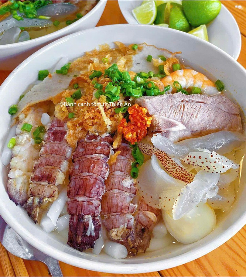 banh-canh-1.jpg