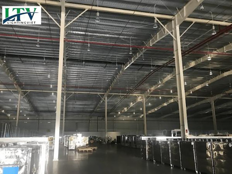 Ứng dụng đèn LED Highbay LTV trong chiếu sáng nhà xưởng công nghiệp, nâng cao năng suất nha-xuong-2.jpg