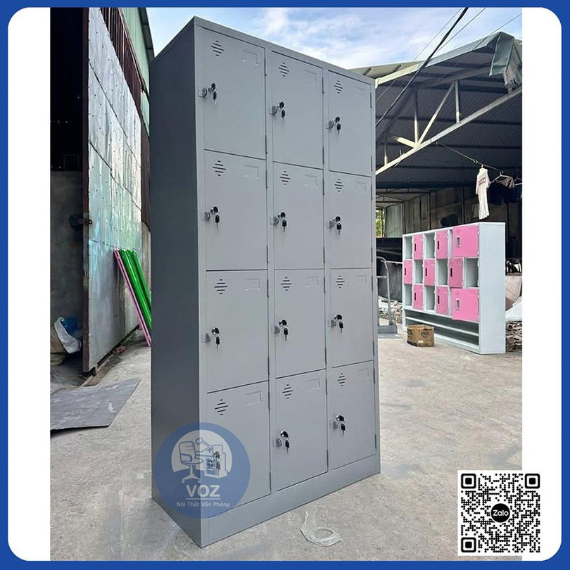 Nếu cần phục vụ nhiều người dùng trên cùng một diện tích, tủ locker 8 ngăn là lựa chọn lý tưởng. Tủ có kích thước 0.9m x 1.83m và được chia thành 8 ngăn riêng biệt, cung cấp nhiều ô tủ cá nhân hơn để quản lý tài sản một cách hiệu quả. ghe-vp-3.jpg