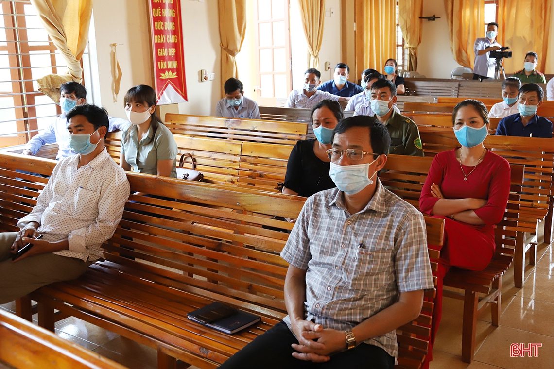 14 ứng cử viên đại biểu HĐNĐ Hà Tĩnh, HĐND Đức Thọ tiếp xúc cử tri