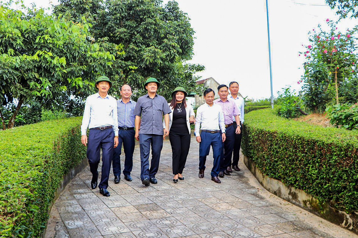 Đồng hành, nỗ lực cùng Vũ Quang sớm về đích huyện miền núi biên giới NTM nâng cao đầu tiên của cả nước