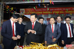 Khai mạc Hội chợ Công thương vùng Bắc Trung Bộ - Hà Tĩnh
