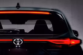 Toyota vẫn quyết đi theo con đường riêng trước làn sóng xe thuần điện