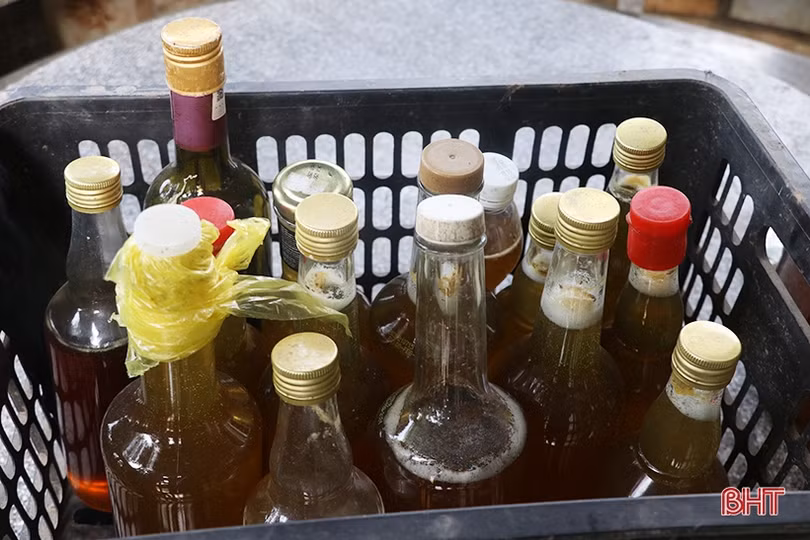 Nghề nuôi ong lấy mật “bén duyên” với nông dân Thạch Hà