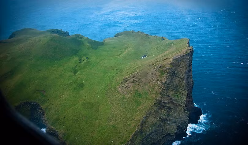 Giải mã bí ẩn ngôi nhà “cô đơn nhất thế giới”