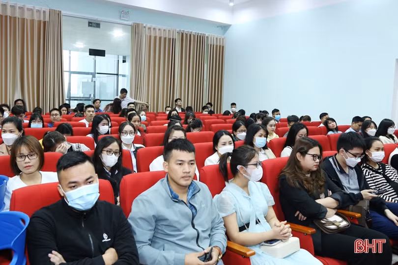 Khai mạc Kỳ thi tuyển công chức tỉnh Hà Tĩnh