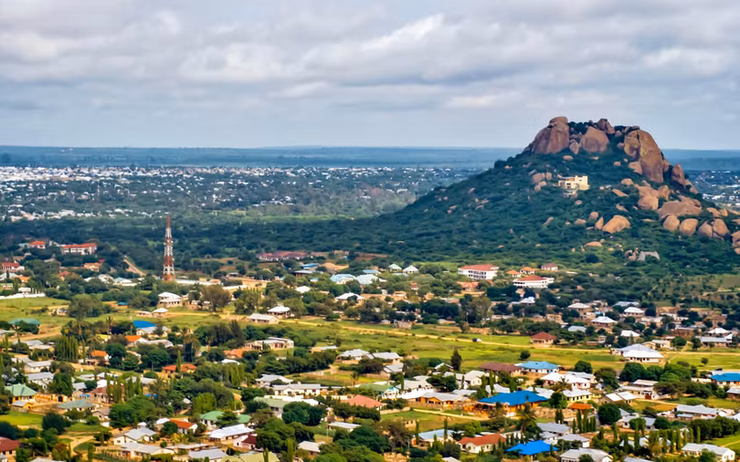 12 nước có nhiều hơn một thành phố thủ đô