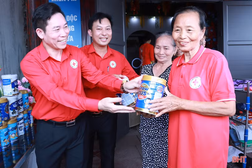 Hà Tĩnh phát động Tháng Nhân đạo 2023